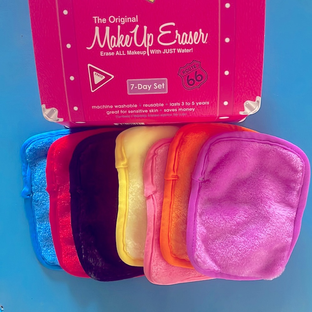 Makeup Eraser 7-Day Set - Brand New